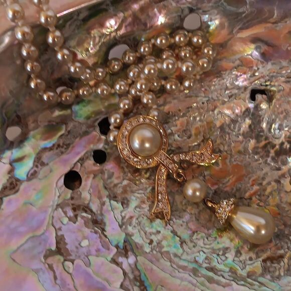 Princess Michaela Von Habsburg Pendant and Necklace.Old Money, Quiet Elegance - Picture 8 of 13